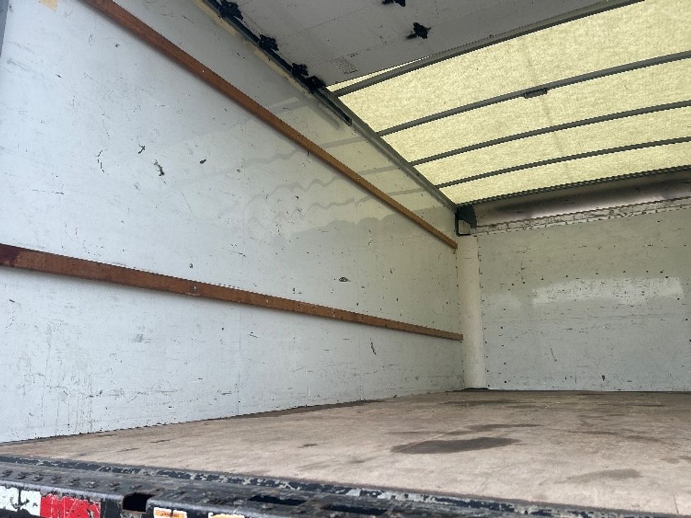 Light Duty Box Truck-Light and Medium Duty Trucks-GMC-2021-Savana G33903-Houston-TX-112,566\n\t\tmiles-$ 25,000 - Image 11