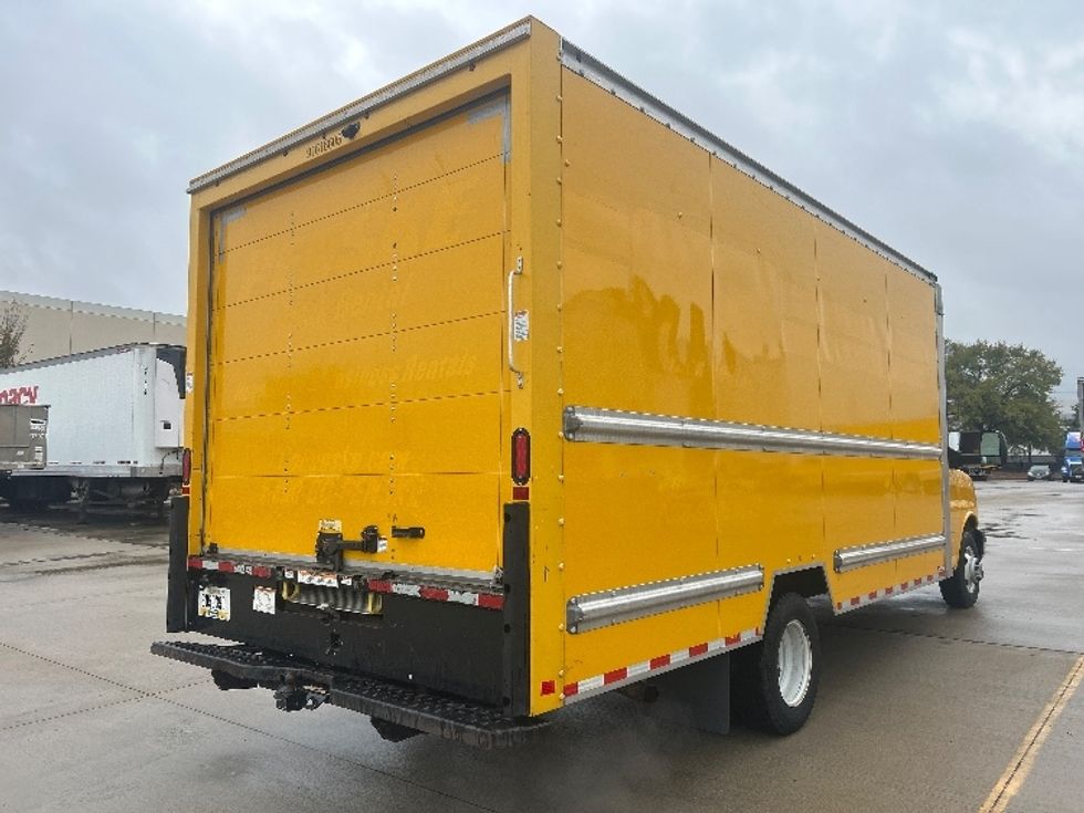 Light Duty Box Truck-Light and Medium Duty Trucks-GMC-2021-Savana G33903-Houston-TX-112,566\n\t\tmiles-$ 25,000 - Image 13