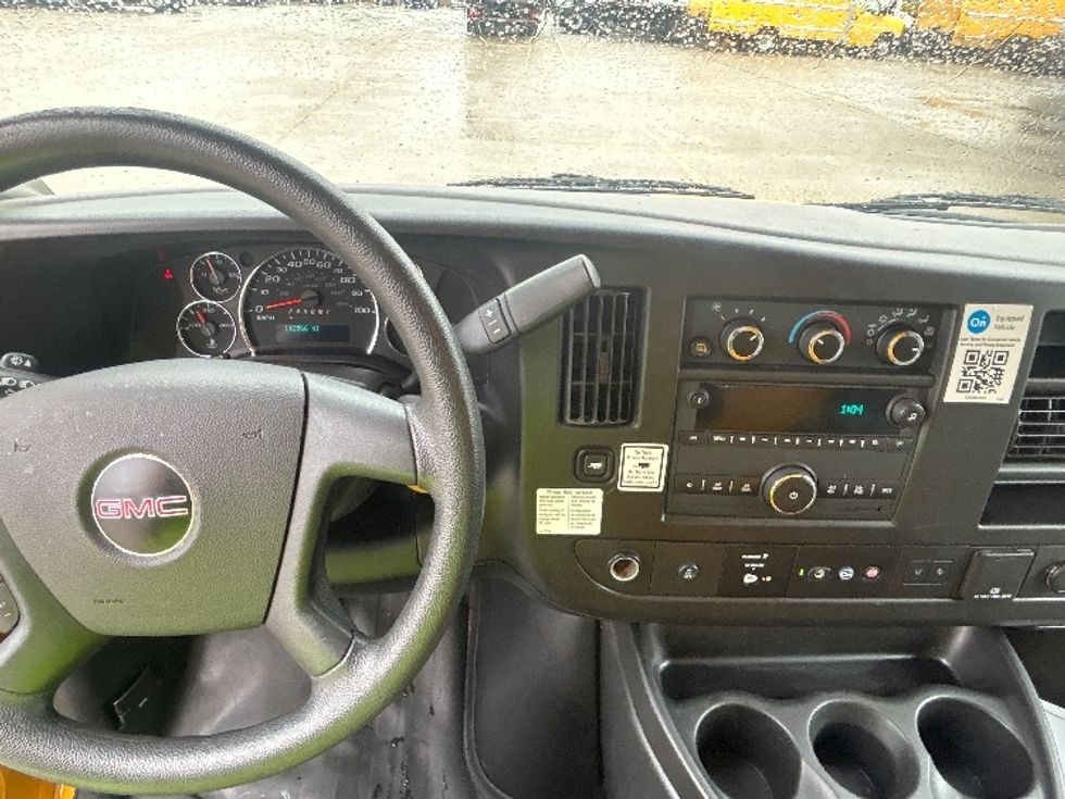 Light Duty Box Truck-Light and Medium Duty Trucks-GMC-2021-Savana G33903-Houston-TX-112,566\n\t\tmiles-$ 25,000 - Image 18