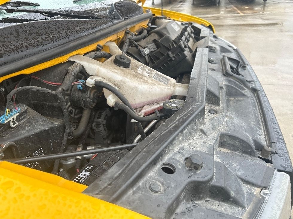 Light Duty Box Truck-Light and Medium Duty Trucks-GMC-2021-Savana G33903-Houston-TX-112,566\n\t\tmiles-$ 25,000 - Image 23