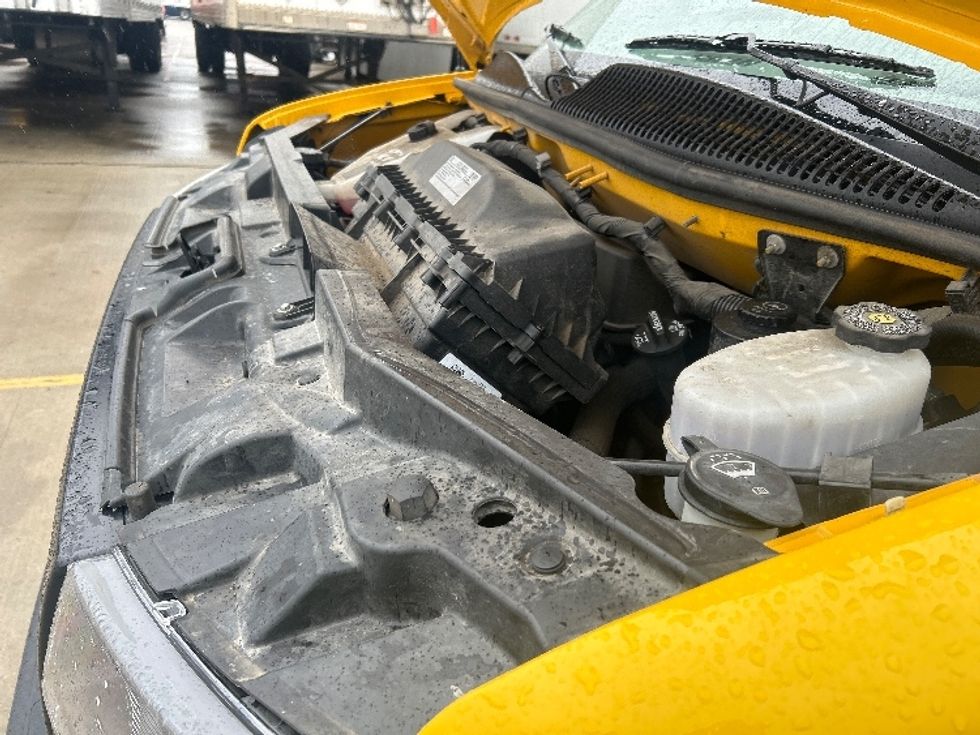 Light Duty Box Truck-Light and Medium Duty Trucks-GMC-2021-Savana G33903-Houston-TX-112,566\n\t\tmiles-$ 25,000 - Image 24