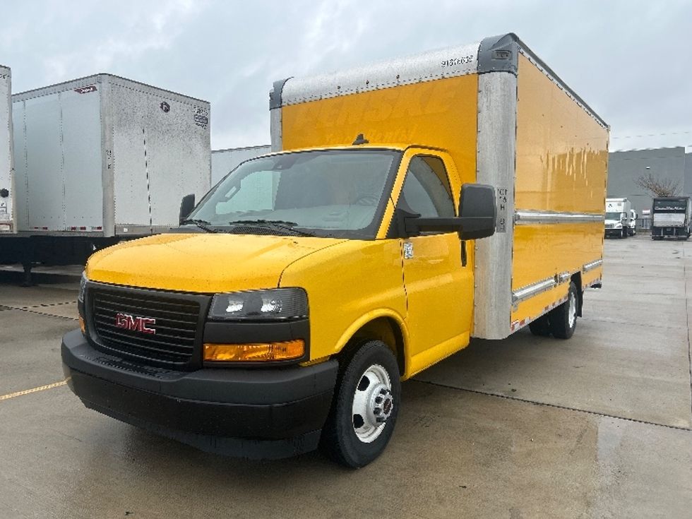 Light Duty Box Truck-Light and Medium Duty Trucks-GMC-2021-Savana G33903-Houston-TX-112,566\n\t\tmiles-$ 25,000 - Image 3
