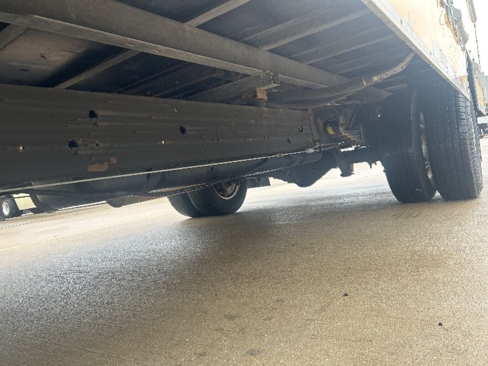 Light Duty Box Truck-Light and Medium Duty Trucks-GMC-2021-Savana G33903-Houston-TX-112,566\n\t\tmiles-$ 25,000 - Image 5