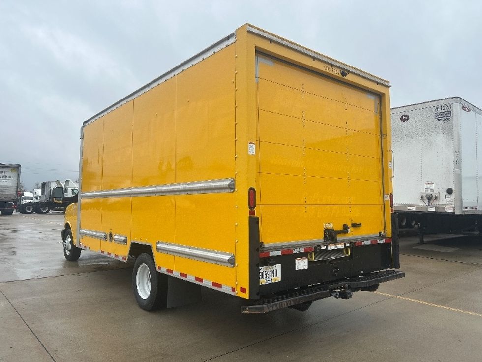 Light Duty Box Truck-Light and Medium Duty Trucks-GMC-2021-Savana G33903-Houston-TX-112,566\n\t\tmiles-$ 25,000 - Image 6