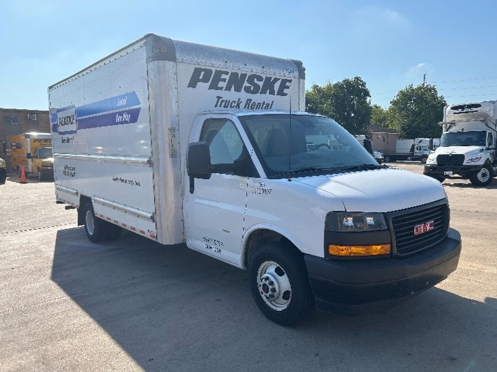Light Duty Box Truck-Light and Medium Duty Trucks-GMC-2021-Savana G33903-Houston-TX-115,426\n\t\tmiles-$ 26,750 - Image 1