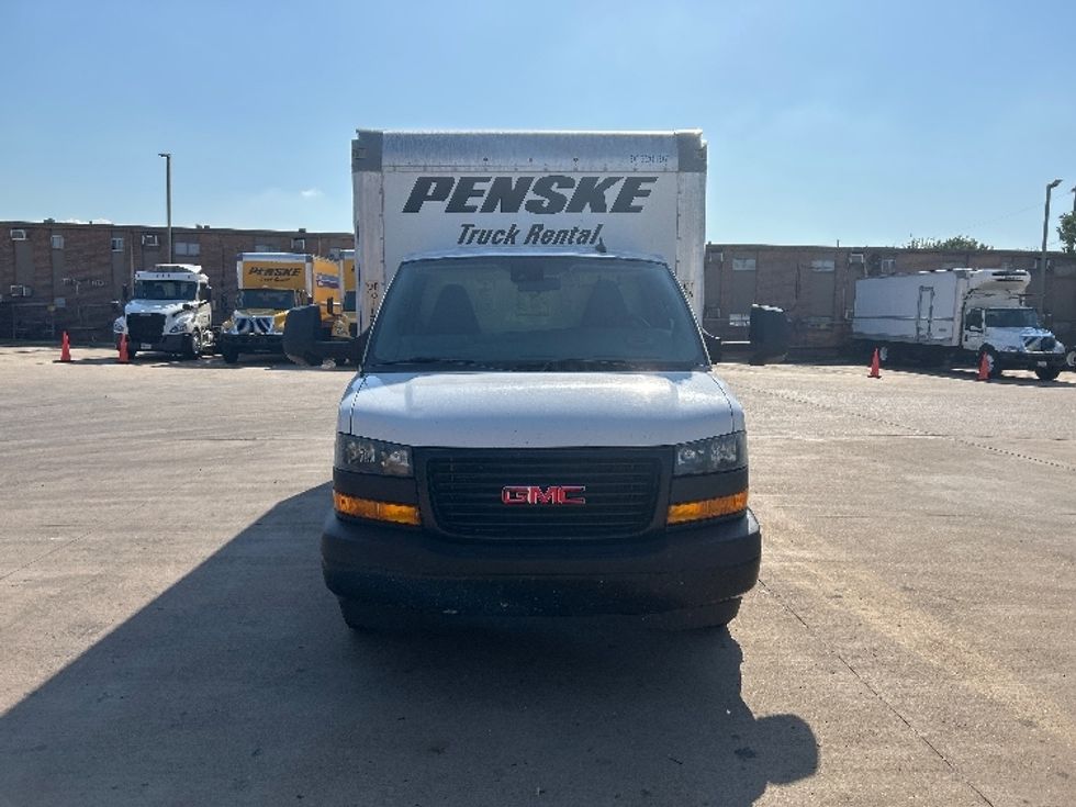 Light Duty Box Truck-Light and Medium Duty Trucks-GMC-2021-Savana G33903-Houston-TX-115,426\n\t\tmiles-$ 26,750 - Image 2