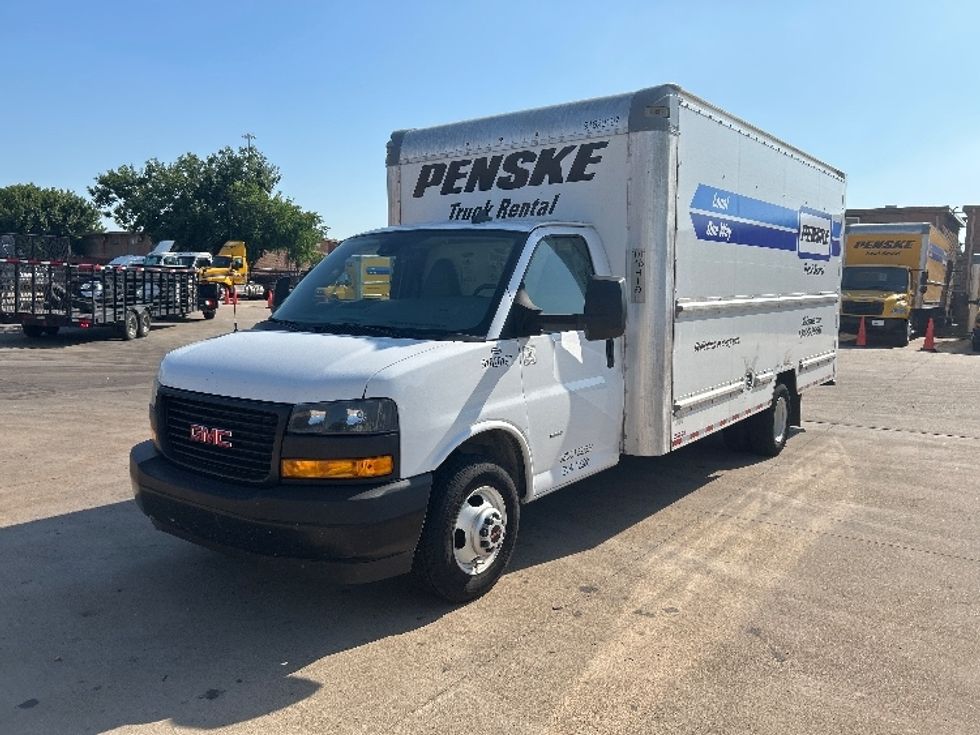 Light Duty Box Truck-Light and Medium Duty Trucks-GMC-2021-Savana G33903-Houston-TX-115,426\n\t\tmiles-$ 26,750 - Image 3