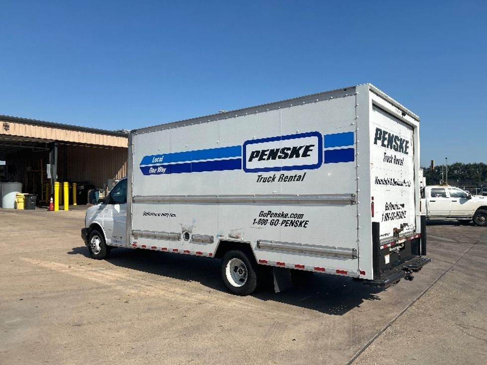 Light Duty Box Truck-Light and Medium Duty Trucks-GMC-2021-Savana G33903-Houston-TX-115,426\n\t\tmiles-$ 26,750 - Image 5