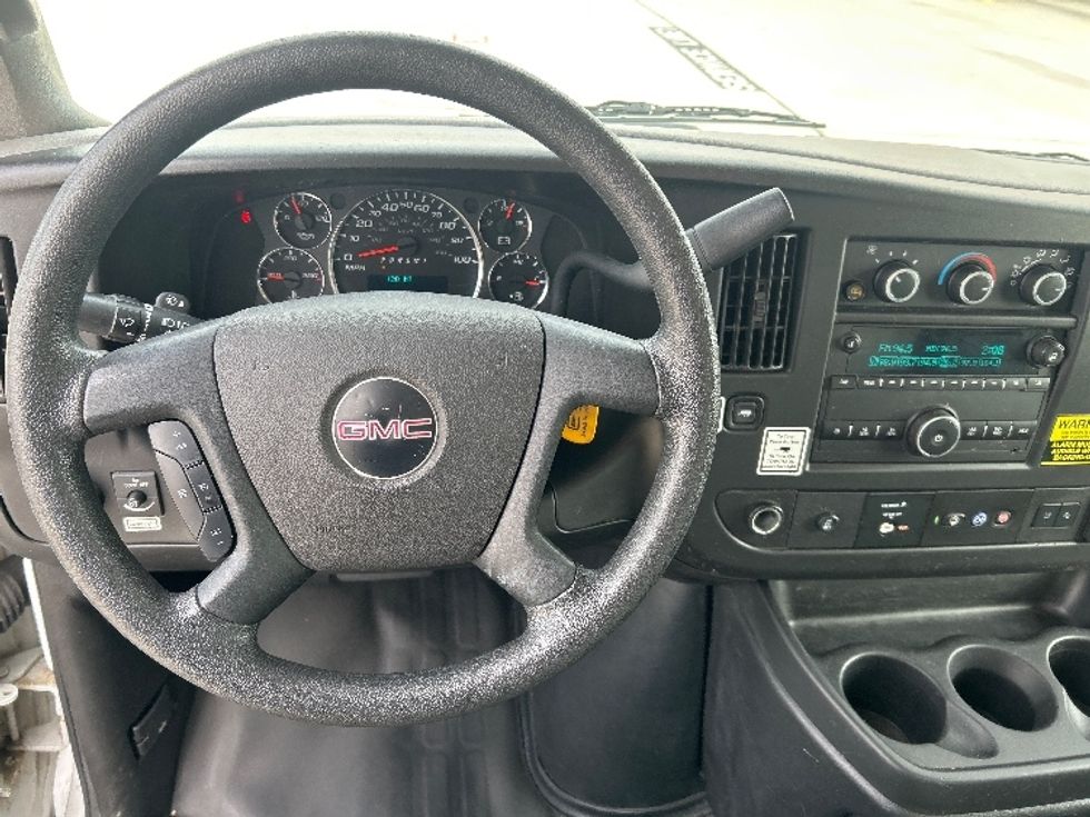 Light Duty Box Truck-Light and Medium Duty Trucks-GMC-2021-Savana G33903-Houston-TX-115,511\n\t\tmiles-$ 27,750 - Image 18