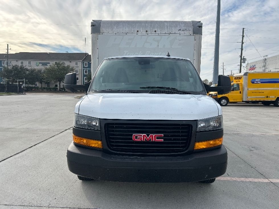 Light Duty Box Truck-Light and Medium Duty Trucks-GMC-2021-Savana G33903-Houston-TX-115,511\n\t\tmiles-$ 27,750 - Image 2