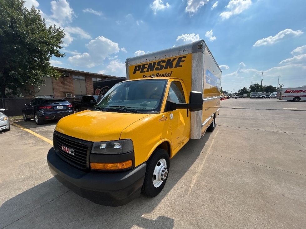 Light Duty Box Truck-Light and Medium Duty Trucks-GMC-2021-Savana G33903-Houston-TX-117,019\n\t\tmiles-$ 22,500 - Image 3