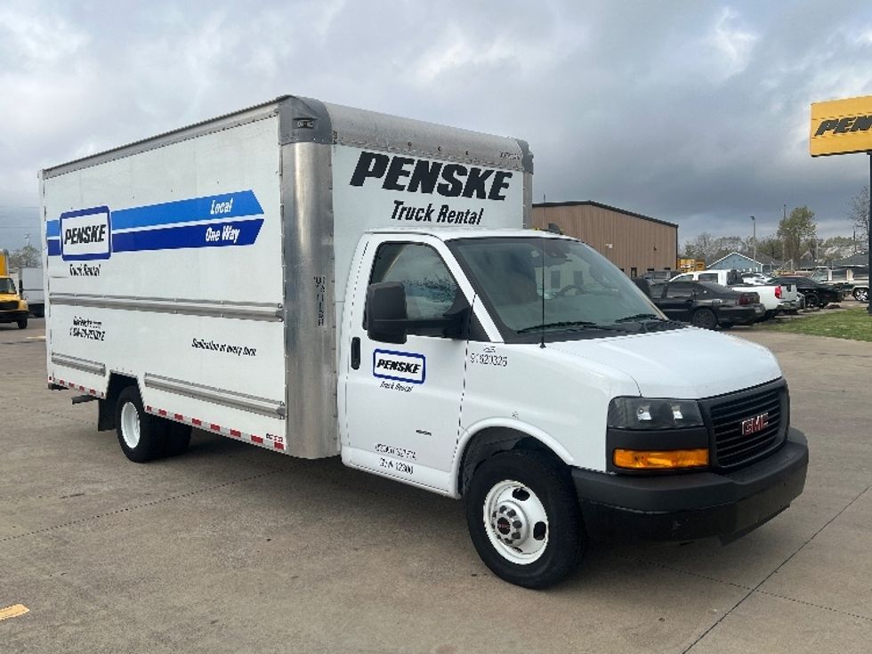 Light Duty Box Truck-Light and Medium Duty Trucks-GMC-2021-Savana G33903-Houston-TX-89,843\n\t\tmiles-$ 30,500 - Image 1