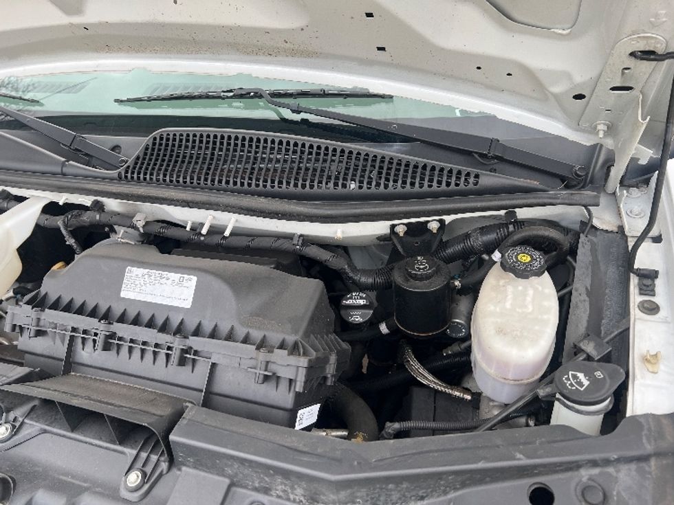 Light Duty Box Truck-Light and Medium Duty Trucks-GMC-2021-Savana G33903-Houston-TX-89,843\n\t\tmiles-$ 30,500 - Image 24