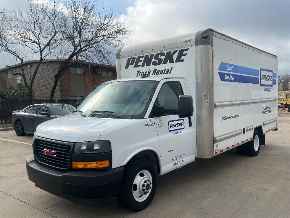 Light Duty Box Truck-Light and Medium Duty Trucks-GMC-2021-Savana G33903-Houston-TX-89,843\n\t\tmiles-$ 30,500 - Image 3