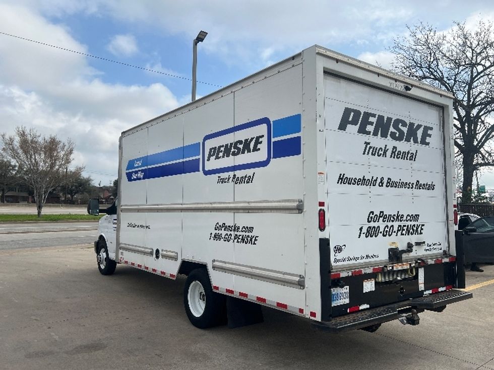 Light Duty Box Truck-Light and Medium Duty Trucks-GMC-2021-Savana G33903-Houston-TX-89,843\n\t\tmiles-$ 30,500 - Image 6