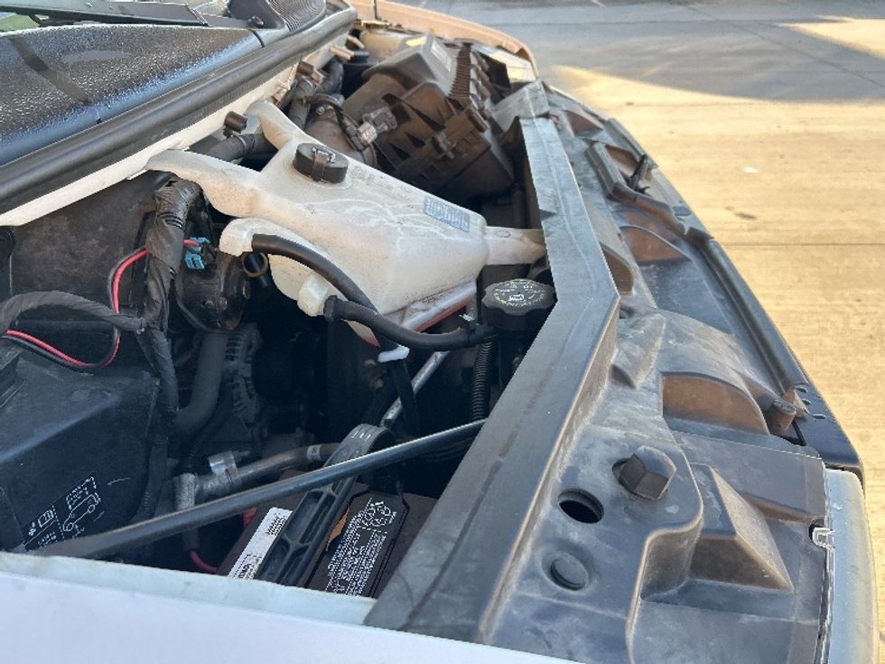 Light Duty Box Truck-Light and Medium Duty Trucks-GMC-2021-Savana G33903-Houston-TX-93,823\n\t\tmiles-$ 30,000 - Image 23