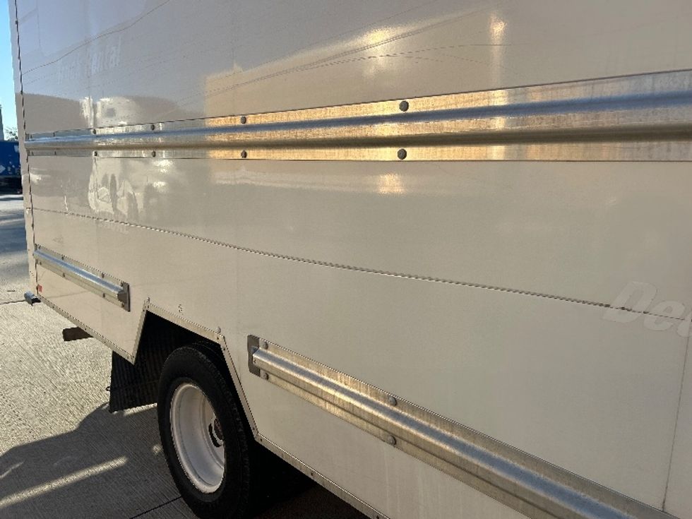 Light Duty Box Truck-Light and Medium Duty Trucks-GMC-2021-Savana G33903-Houston-TX-93,823\n\t\tmiles-$ 30,000 - Image 25