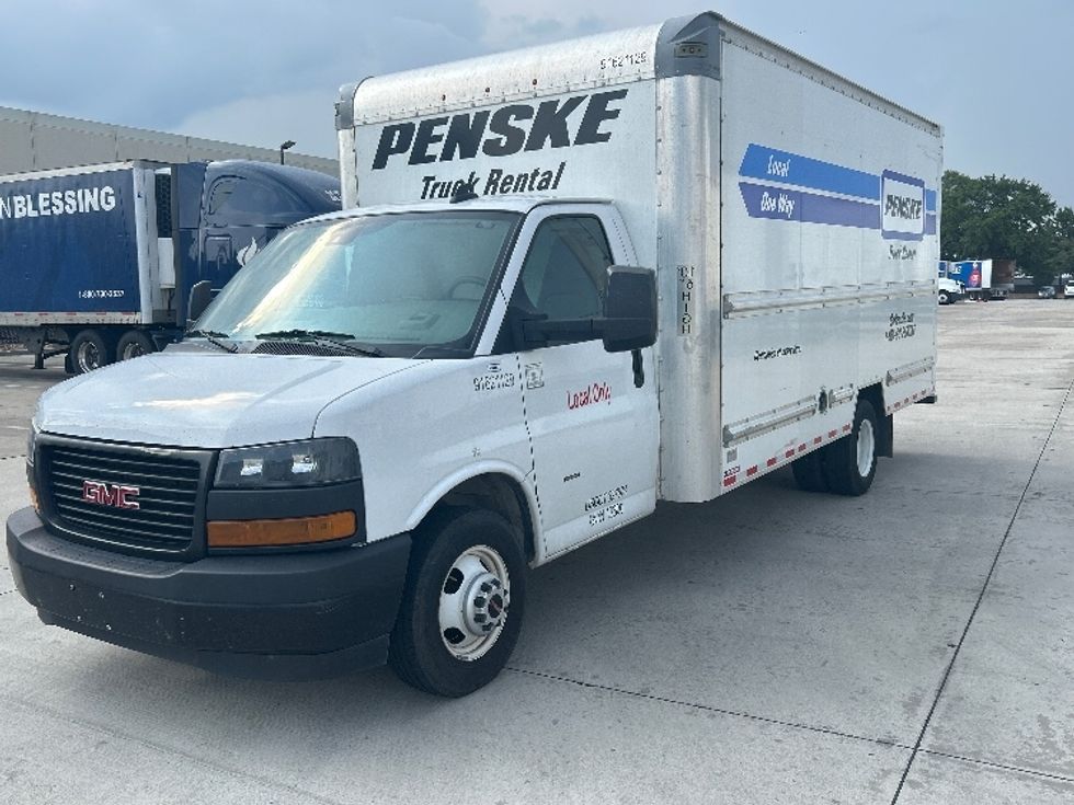 Light Duty Box Truck-Light and Medium Duty Trucks-GMC-2021-Savana G33903-Houston-TX-96,272\n\t\tmiles-$ 29,750 - Image 3