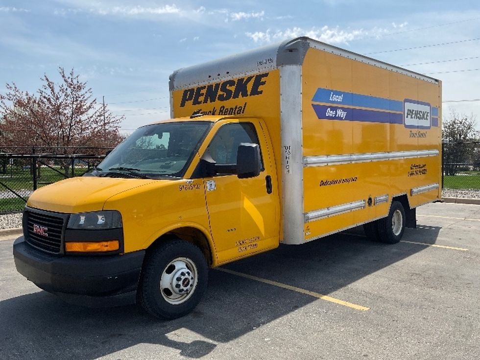 Light Duty Box Truck-Light and Medium Duty Trucks-GMC-2021-Savana G33903-Houston-TX-98,284\n\t\tmiles-$ 26,000 - Image 3