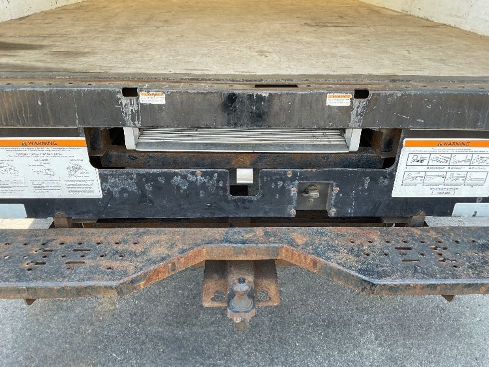 Light Duty Box Truck-Light and Medium Duty Trucks-GMC-2021-Savana G33903-Houston-TX-98,284\n\t\tmiles-$ 26,000 - Image 9