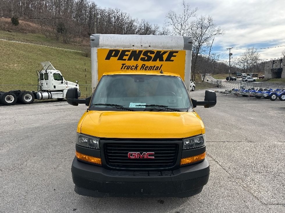 Light Duty Box Truck-Light and Medium Duty Trucks-GMC-2021-Savana G33903-Huntington-WV-100,306\n\t\tmiles-$ 25,750 - Image 2