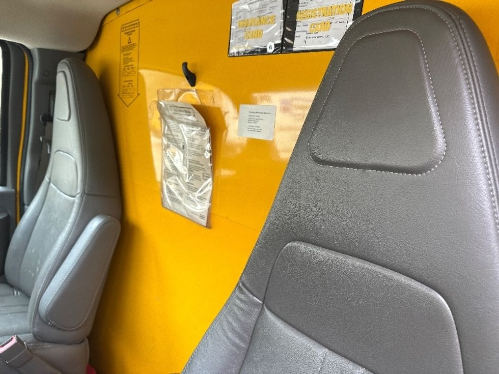 Light Duty Box Truck-Light and Medium Duty Trucks-GMC-2021-Savana G33903-Huntington-WV-100,306\n\t\tmiles-$ 25,750 - Image 26