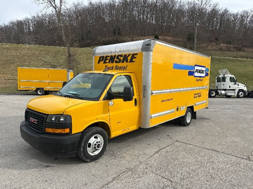 Light Duty Box Truck-Light and Medium Duty Trucks-GMC-2021-Savana G33903-Huntington-WV-100,306\n\t\tmiles-$ 25,750 - Image 3