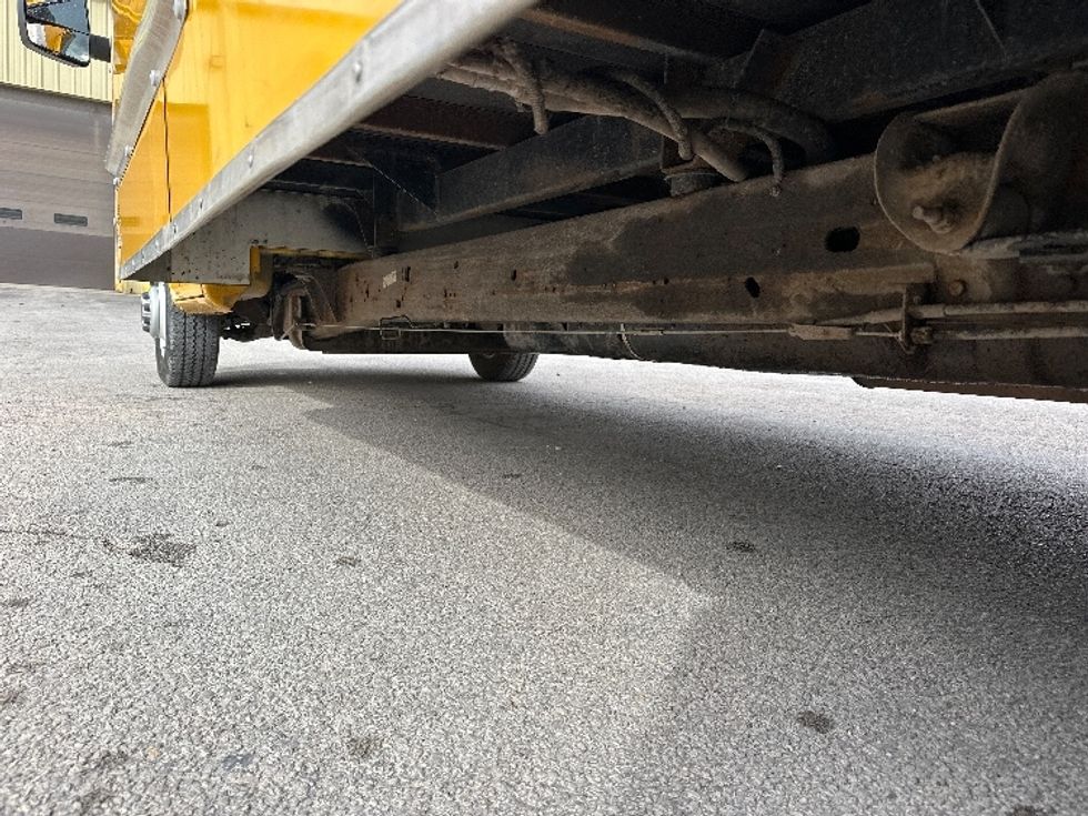 Light Duty Box Truck-Light and Medium Duty Trucks-GMC-2021-Savana G33903-Huntington-WV-100,306\n\t\tmiles-$ 25,750 - Image 5