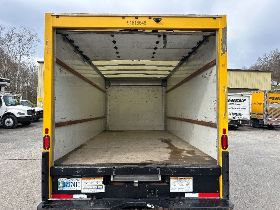 Light Duty Box Truck-Light and Medium Duty Trucks-GMC-2021-Savana G33903-Huntington-WV-100,306\n\t\tmiles-$ 25,750 - Image 9