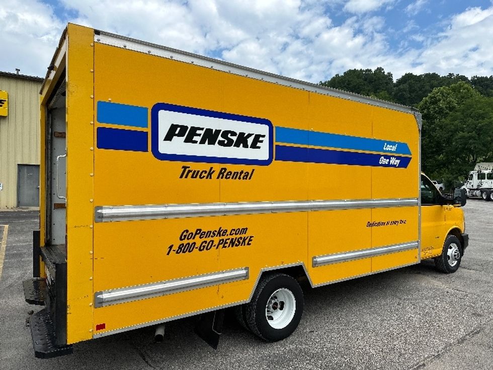 Light Duty Box Truck-Light and Medium Duty Trucks-GMC-2021-Savana G33903-Huntington-WV-76,780\n\t\tmiles-$ 34,250 - Image 13