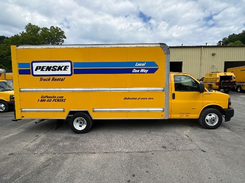 Light Duty Box Truck-Light and Medium Duty Trucks-GMC-2021-Savana G33903-Huntington-WV-76,780\n\t\tmiles-$ 34,250 - Image 15