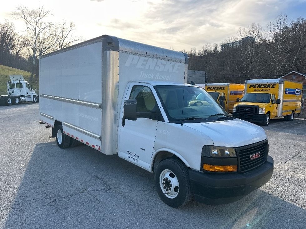 Light Duty Box Truck-Light and Medium Duty Trucks-GMC-2021-Savana G33903-Huntington-WV-98,033\n\t\tmiles-$ 28,750 - Image 1