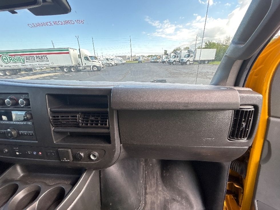 Light Duty Box Truck-Light and Medium Duty Trucks-GMC-2021-Savana G33903-Indianapolis-IN-100,447\n\t\tmiles-$ 24,250 - Image 21
