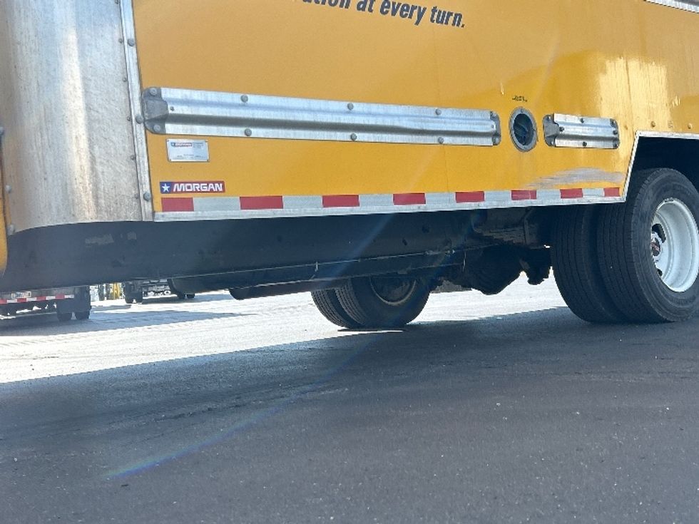 Light Duty Box Truck-Light and Medium Duty Trucks-GMC-2021-Savana G33903-Indianapolis-IN-100,447\n\t\tmiles-$ 24,250 - Image 5