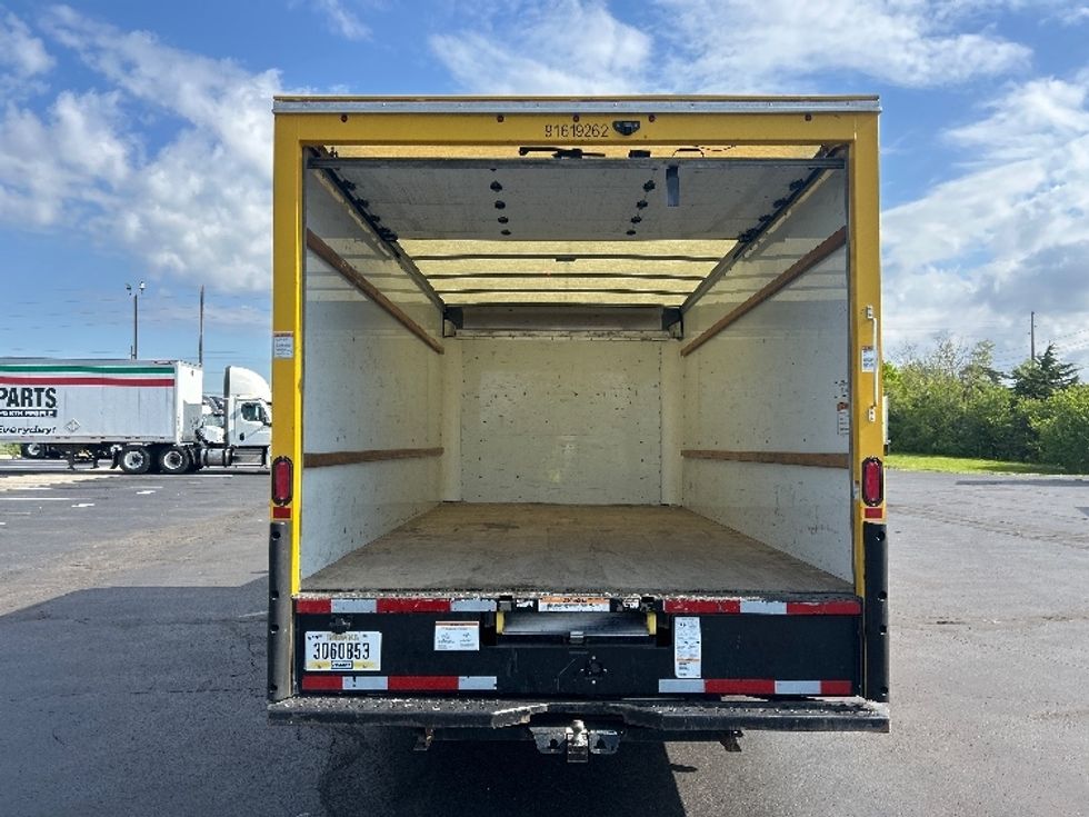 Light Duty Box Truck-Light and Medium Duty Trucks-GMC-2021-Savana G33903-Indianapolis-IN-100,447\n\t\tmiles-$ 24,250 - Image 8