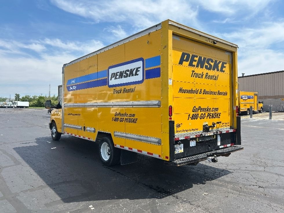 Light Duty Box Truck-Light and Medium Duty Trucks-GMC-2021-Savana G33903-Indianapolis-IN-101,372\n\t\tmiles-$ 25,750 - Image 5