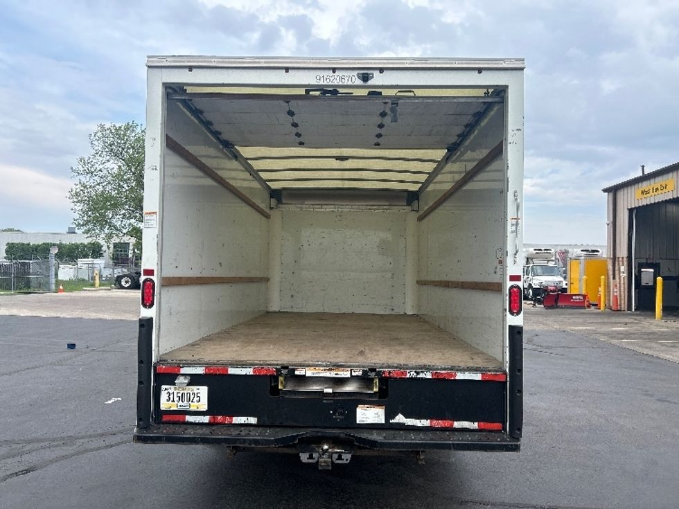 Light Duty Box Truck-Light and Medium Duty Trucks-GMC-2021-Savana G33903-Indianapolis-IN-102,337\n\t\tmiles-$ 27,000 - Image 8