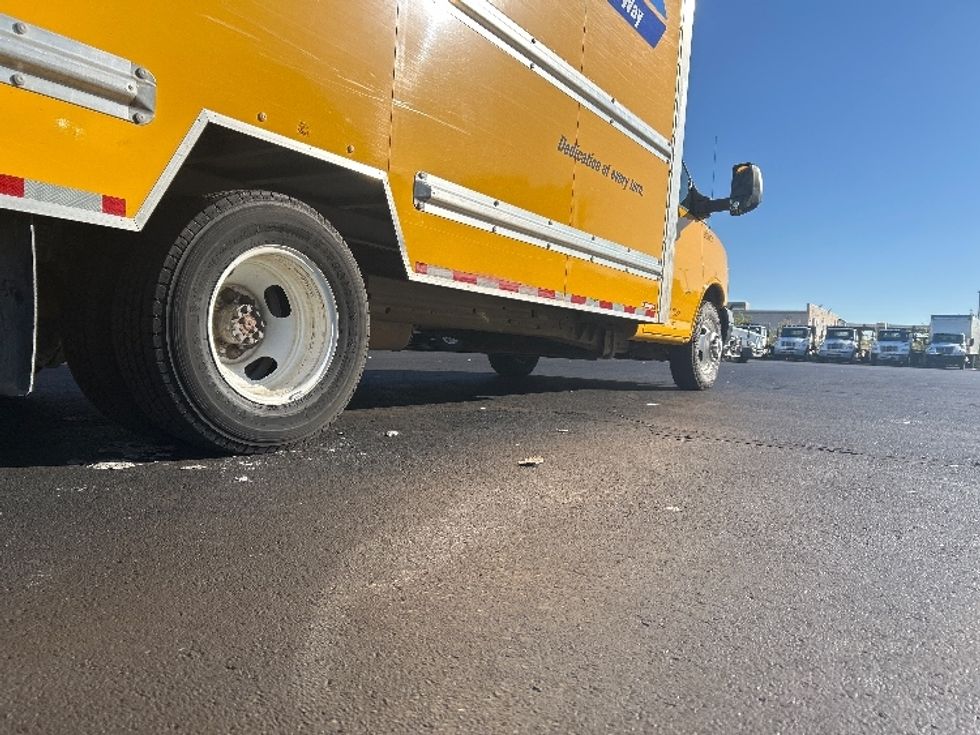 Light Duty Box Truck-Light and Medium Duty Trucks-GMC-2021-Savana G33903-Indianapolis-IN-103,112\n\t\tmiles-$ 25,750 - Image 14
