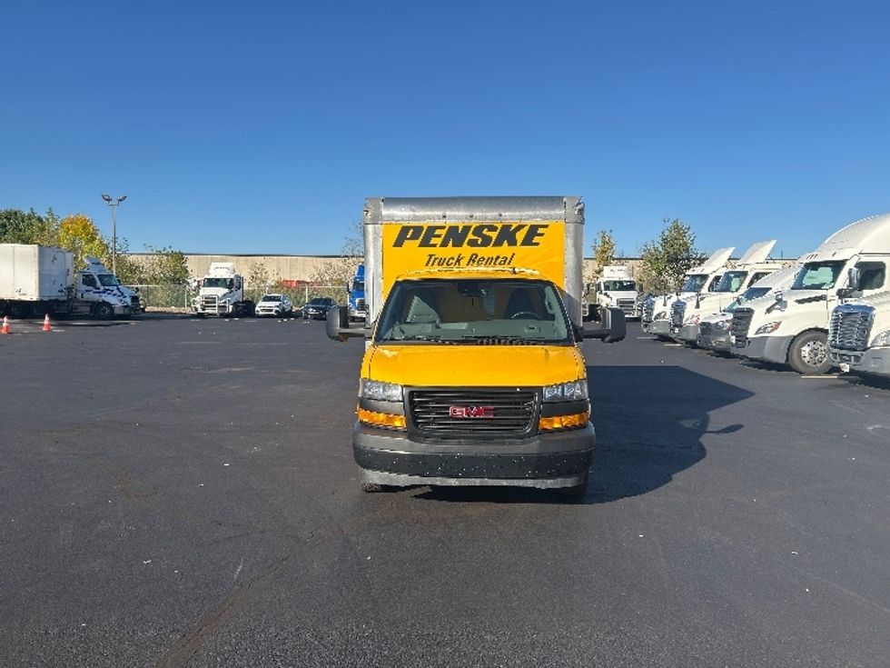 Light Duty Box Truck-Light and Medium Duty Trucks-GMC-2021-Savana G33903-Indianapolis-IN-103,112\n\t\tmiles-$ 25,750 - Image 2