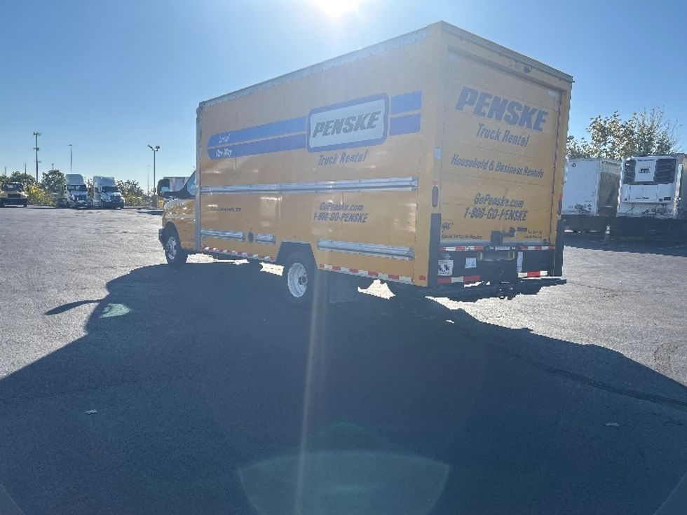 Light Duty Box Truck-Light and Medium Duty Trucks-GMC-2021-Savana G33903-Indianapolis-IN-103,112\n\t\tmiles-$ 25,750 - Image 6