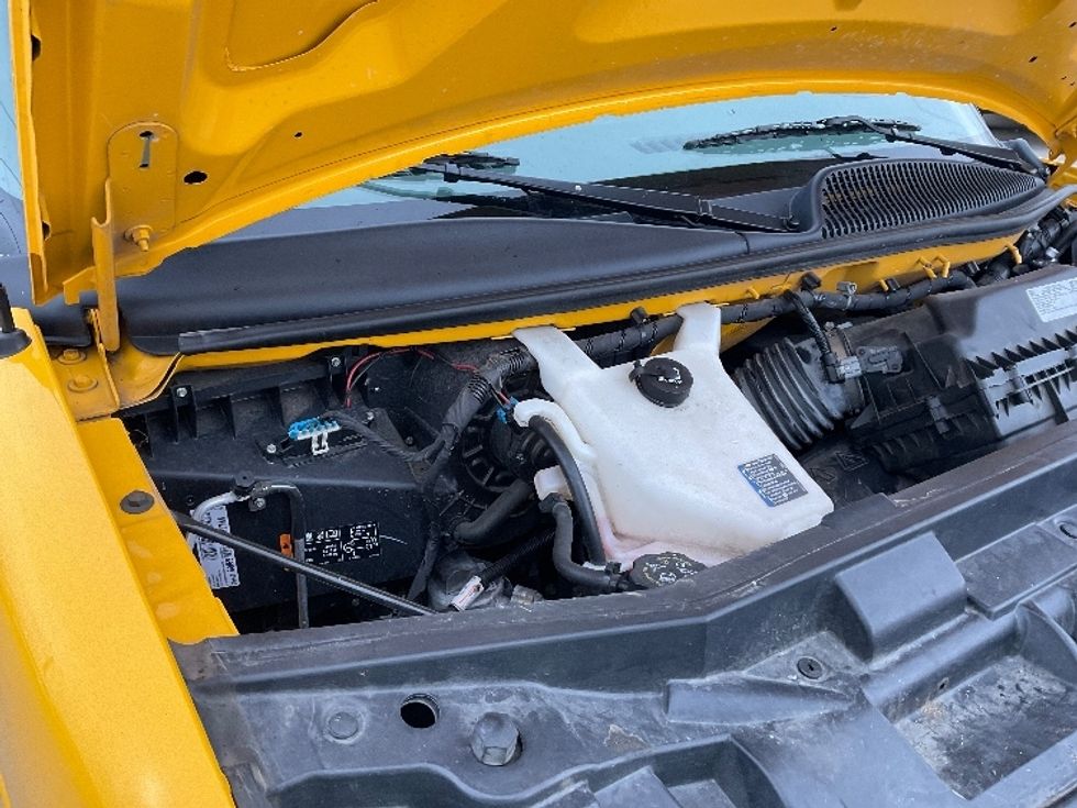 Light Duty Box Truck-Light and Medium Duty Trucks-GMC-2021-Savana G33903-Indianapolis-IN-107,876\n\t\tmiles-$ 24,750 - Image 22