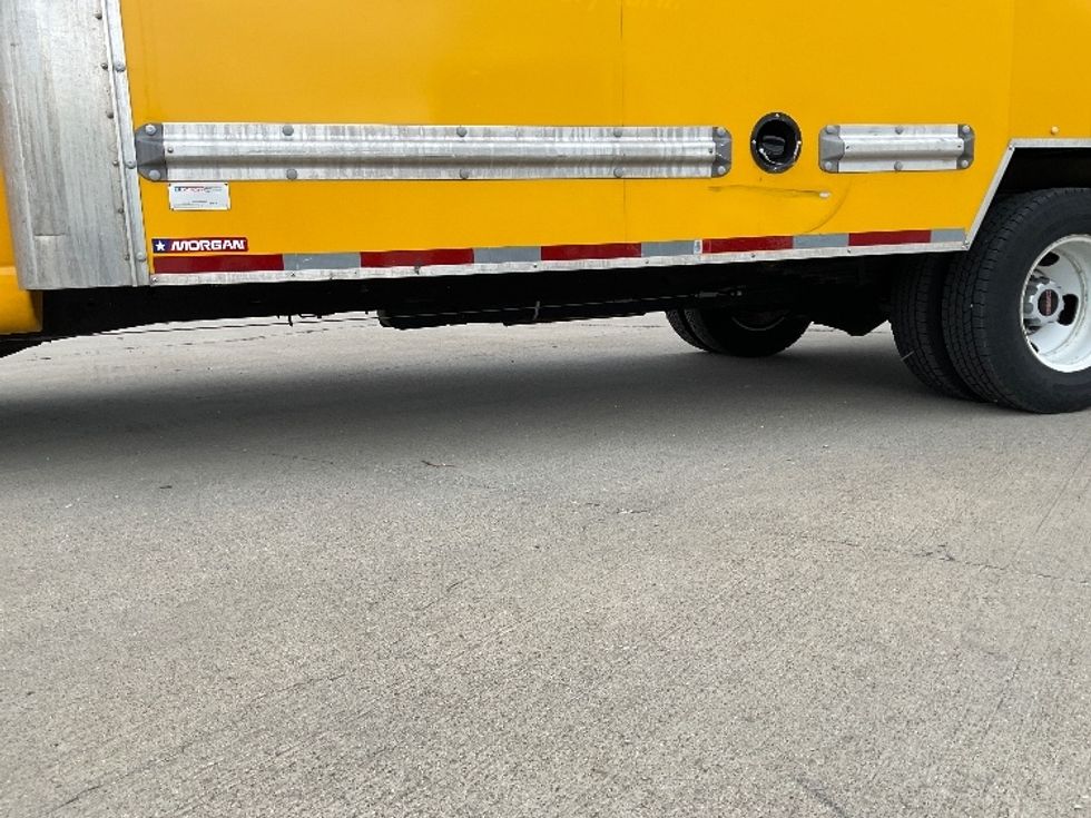 Light Duty Box Truck-Light and Medium Duty Trucks-GMC-2021-Savana G33903-Indianapolis-IN-107,876\n\t\tmiles-$ 24,750 - Image 24