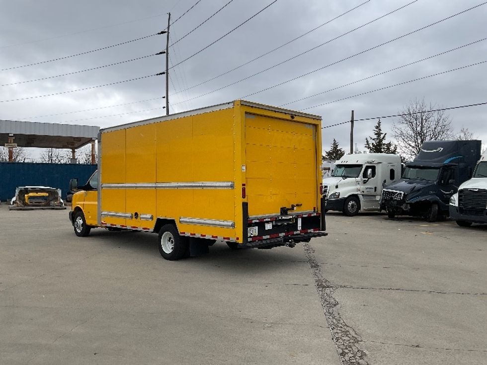 Light Duty Box Truck-Light and Medium Duty Trucks-GMC-2021-Savana G33903-Indianapolis-IN-107,876\n\t\tmiles-$ 24,750 - Image 5