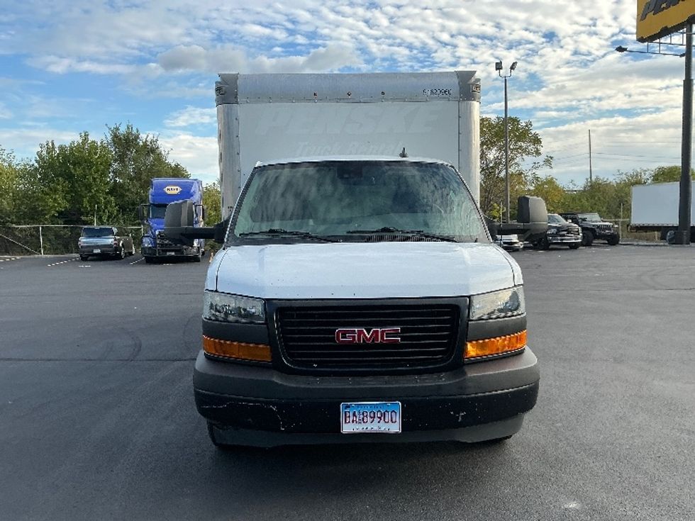 Light Duty Box Truck-Light and Medium Duty Trucks-GMC-2021-Savana G33903-Indianapolis-IN-114,923\n\t\tmiles-$ 26,500 - Image 2