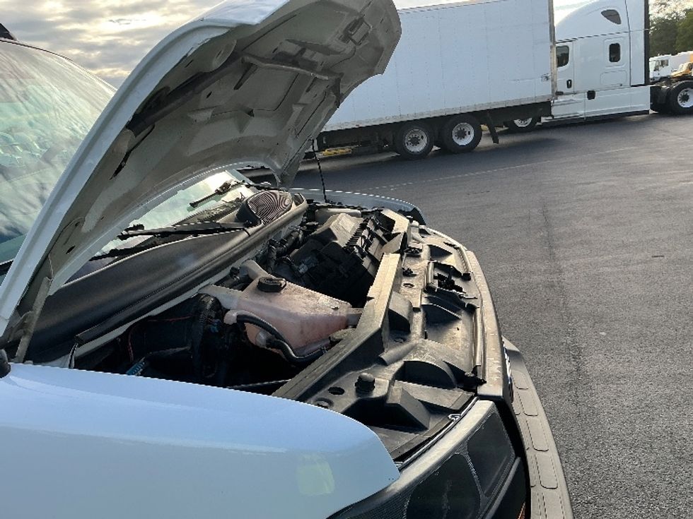 Light Duty Box Truck-Light and Medium Duty Trucks-GMC-2021-Savana G33903-Indianapolis-IN-114,923\n\t\tmiles-$ 26,500 - Image 23