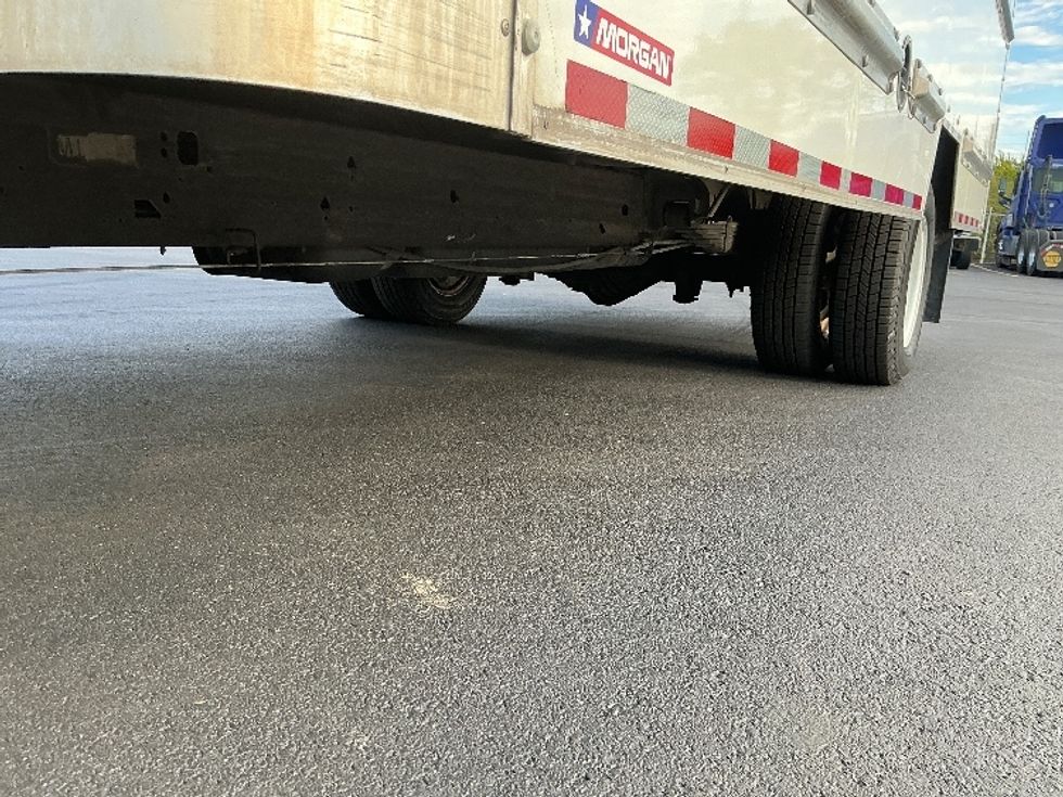 Light Duty Box Truck-Light and Medium Duty Trucks-GMC-2021-Savana G33903-Indianapolis-IN-114,923\n\t\tmiles-$ 26,500 - Image 5