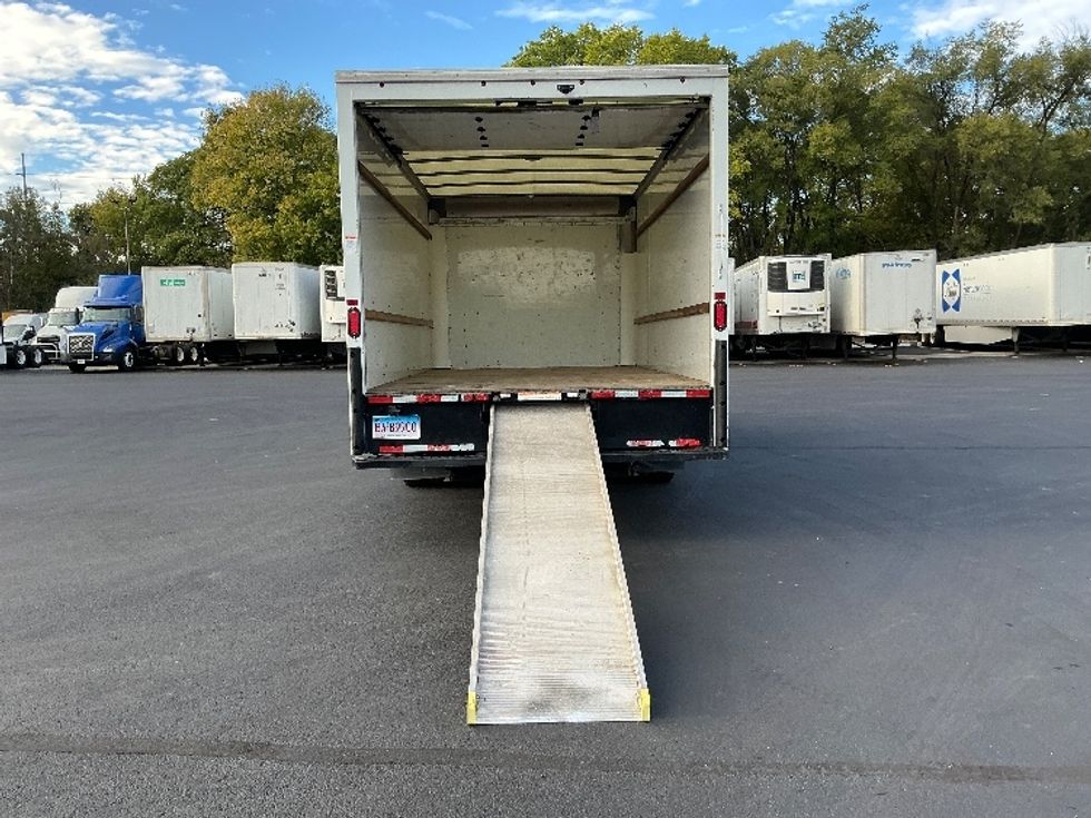Light Duty Box Truck-Light and Medium Duty Trucks-GMC-2021-Savana G33903-Indianapolis-IN-114,923\n\t\tmiles-$ 26,500 - Image 9