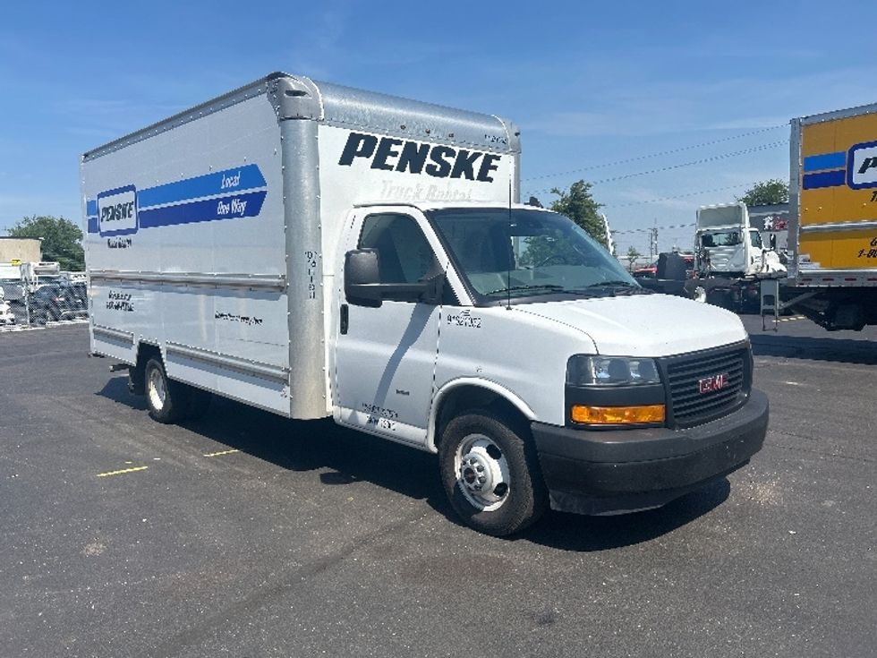 Light Duty Box Truck-Light and Medium Duty Trucks-GMC-2021-Savana G33903-Indianapolis-IN-122,690\n\t\tmiles-$ 26,250 - Image 1