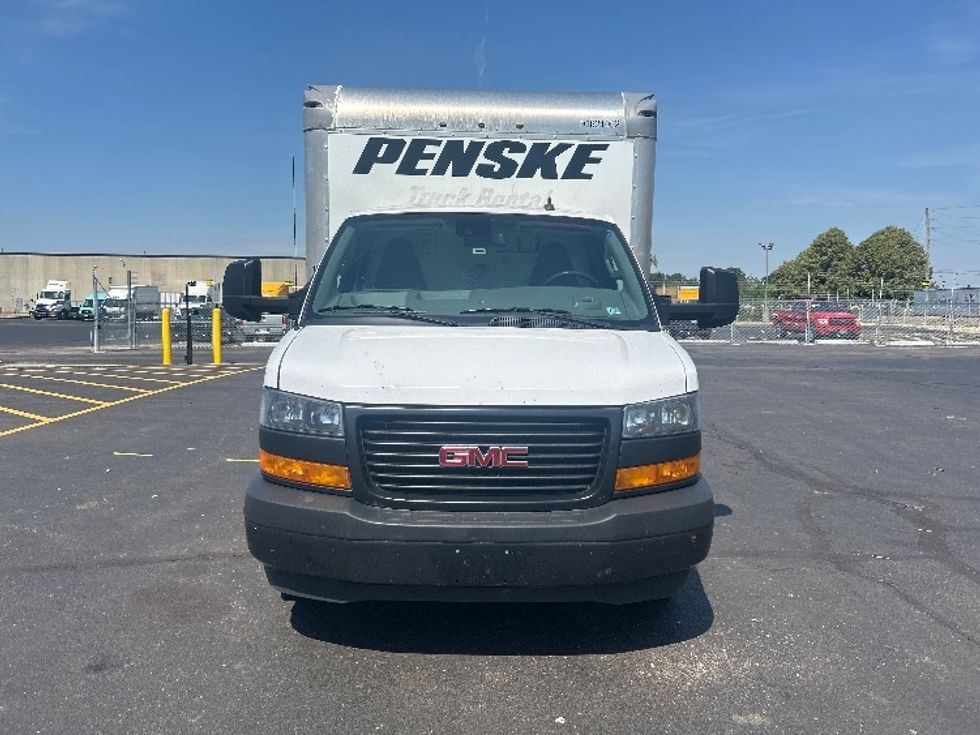 Light Duty Box Truck-Light and Medium Duty Trucks-GMC-2021-Savana G33903-Indianapolis-IN-122,690\n\t\tmiles-$ 26,250 - Image 2