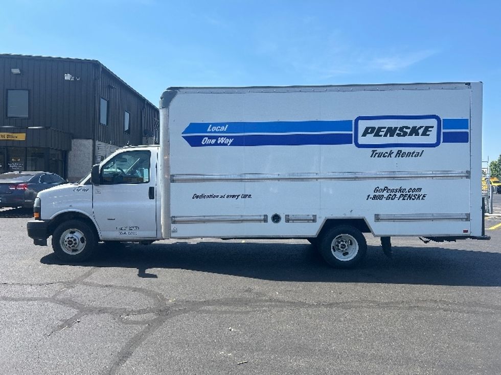 Light Duty Box Truck-Light and Medium Duty Trucks-GMC-2021-Savana G33903-Indianapolis-IN-122,690\n\t\tmiles-$ 26,250 - Image 4